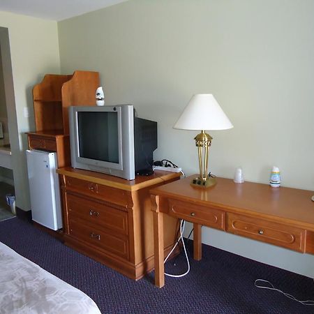 וודסטוק Westmount Motel מראה חיצוני תמונה