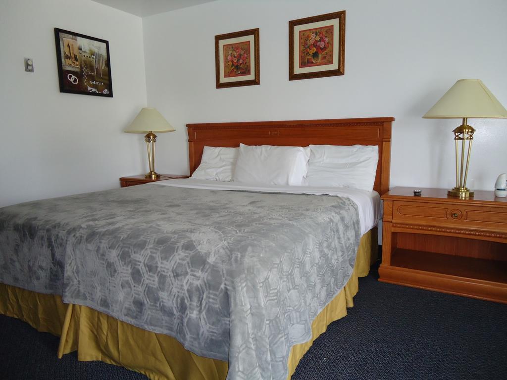 וודסטוק Westmount Motel חדר תמונה