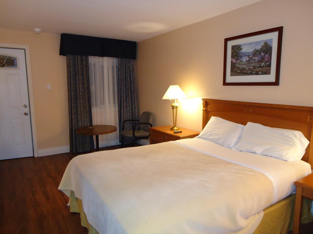וודסטוק Westmount Motel חדר תמונה