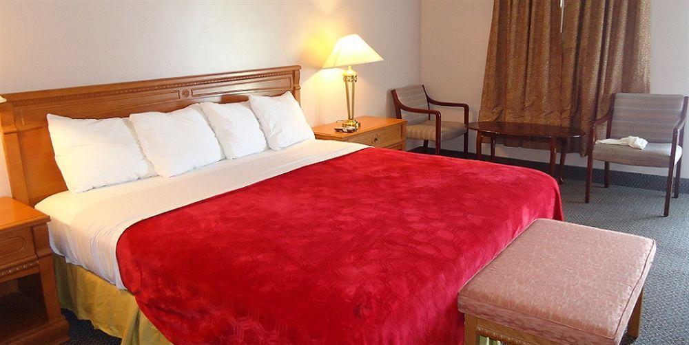 וודסטוק Westmount Motel מראה חיצוני תמונה